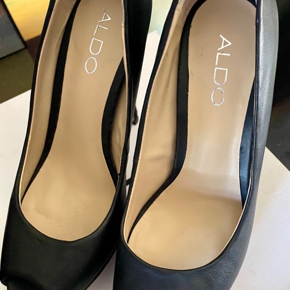 Aldo size 8 heels - Picture 4 of 6